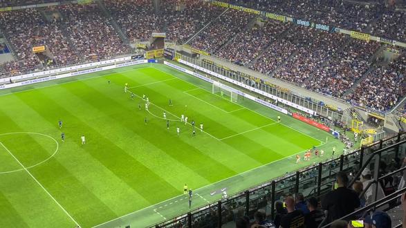 开场不久 开场不久